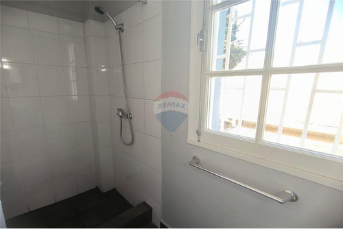 Gran Y Remodelada Casa En Ñuñoa