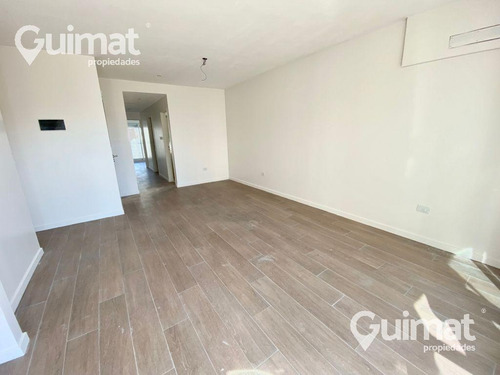 Imagen 14 de 15 de 3 Ambientes A Estrenar. Gascon Al 900 * Se Vende Con Renta *