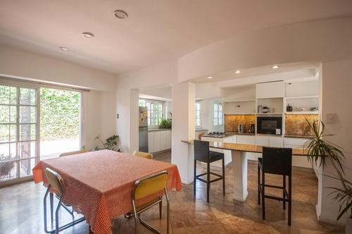 Casa De 5 Ambientes Con Pileta Y Jardín - Haedo