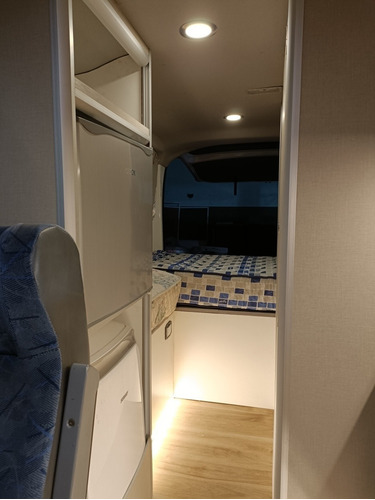 Imagen 19 de 20 de Motorhome Equipamientos A Medida Con Diseños 3d