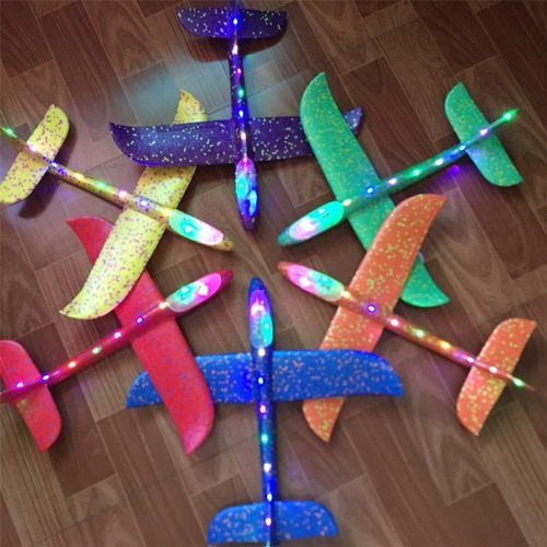 Avión Planeador Plumavit 50x47cm Con Luces Led / Lhua Store
