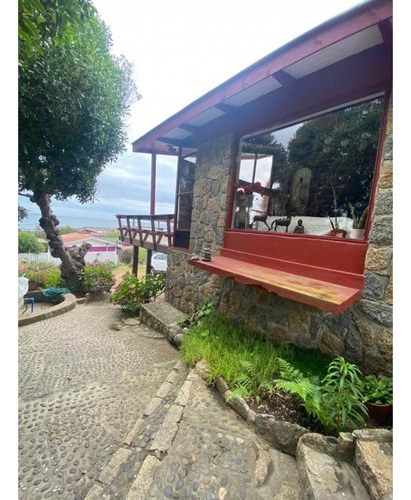 Casa Con Cabañas El Quisco A Cuadras De Playa