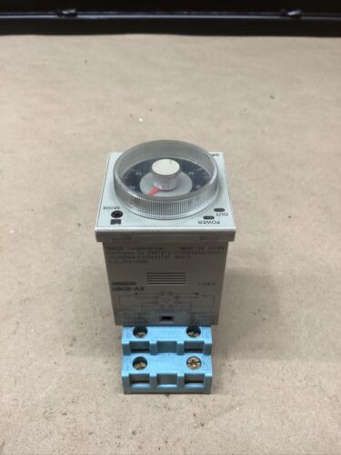 Omron H3cr-a8 Timer Modules 100-240vac 50/60hz #709g105 Ccy