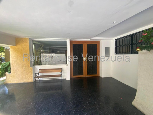 Se Ofrece En Alquiler Acogedor, Comodo E Iluminado Apartamento Ubicado En Colinas De Bello Monte