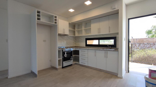 Imagen 2 de 23 de Departamento En Venta Ubicado En Cañada Village, Los Arces, La Cañada De Pilar, Pilar