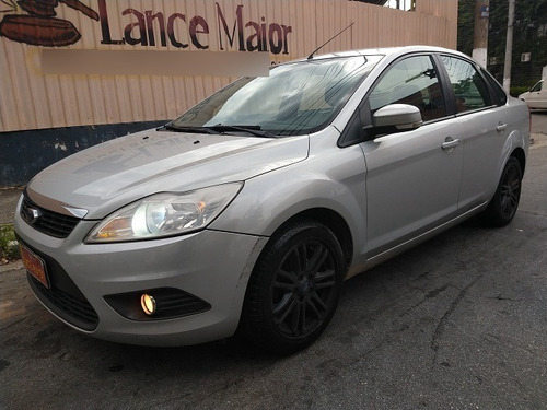 Imagem 2 de 10 de Focus Sedan 1.6 Flex