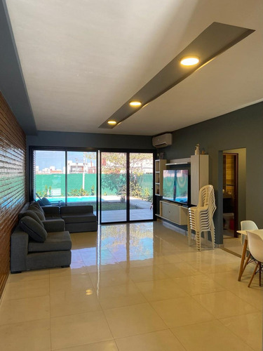 Venta Casa En Quintas Ii- Tafi Viejo