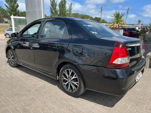 Imagen 4 de 14 de Toyota Etios 4p 1,5 Xls 6mt 2021 Dc