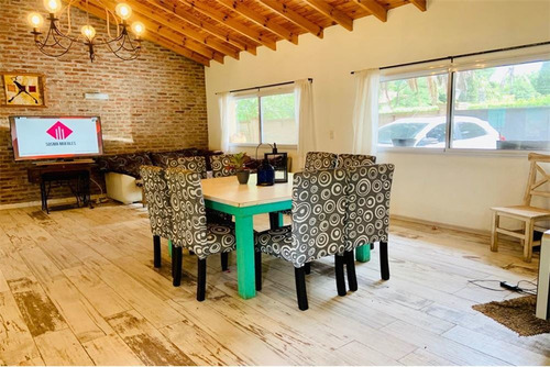 Venta Espectacular Casa 300m2 Parque Pileta