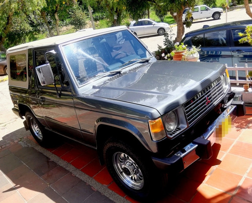 Mitsubishi Montero 1986 2.6 L042 Lona