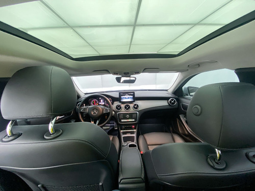Imagen 19 de 25 de Mercedez Benz Clase Gla 200 Urban 1.6