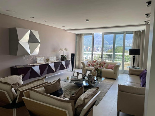 Espectacular Y Lujoso Apartamento Amoblado En Venta En Las Mercedes. Ch.