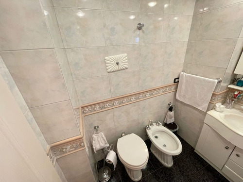 Imagen 26 de 29 de Departamento Con Balcón Y Cochera En Ramos Mejía