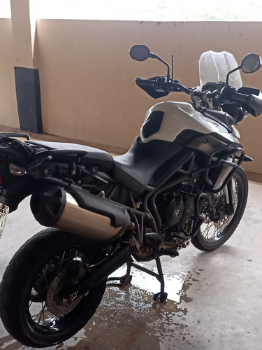 Triumph Tiger 800 Xcx