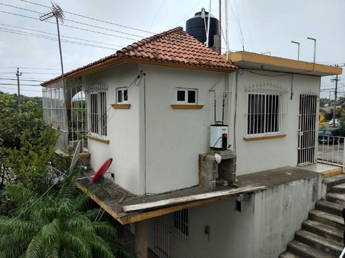 Renta Habitación Amueblada Col. Villa Rosita Tuxpan Veracruz.