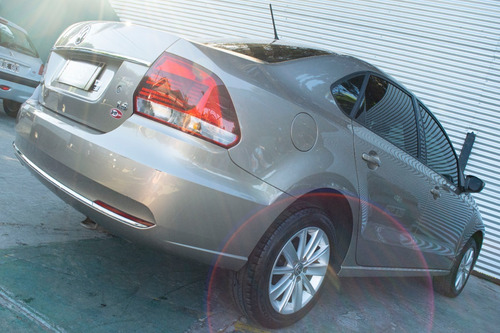 Volkswagen Polo 1.6 Comfortline Griff Cars