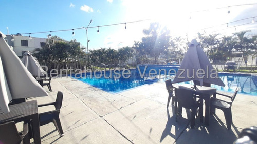 Rafael Gamarra Alquila Excelente Casa, Be13096, Encantadora Casa Cuenta Con 2 Habitaciones, Increíbles Áreas Sociales Con Piscina Y Parque, Perfectas Para Relajarte Y Compartir Momentos Especiales.