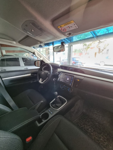 Imagen 15 de 24 de Toyota Hilux Sr 6mt Tdi 2021 Patentada Pocos Kms
