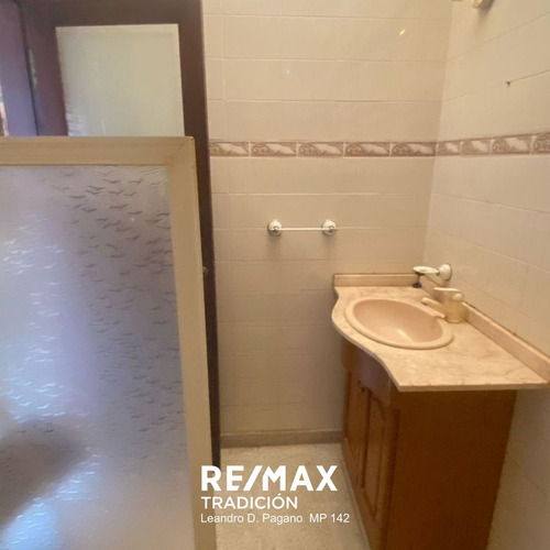 Casa En Venta 3 Dormitorios Barrio Los Troncos