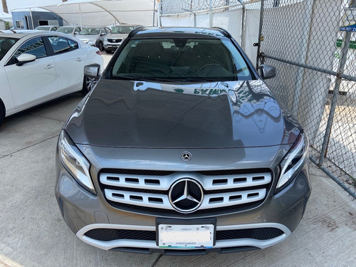Imagen 4 de 15 de Mercedes Benz Gla 200 2019