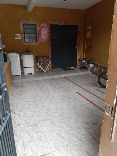 Imóvel Com 6 Casas, 13 Comodos E 6 Banheiros