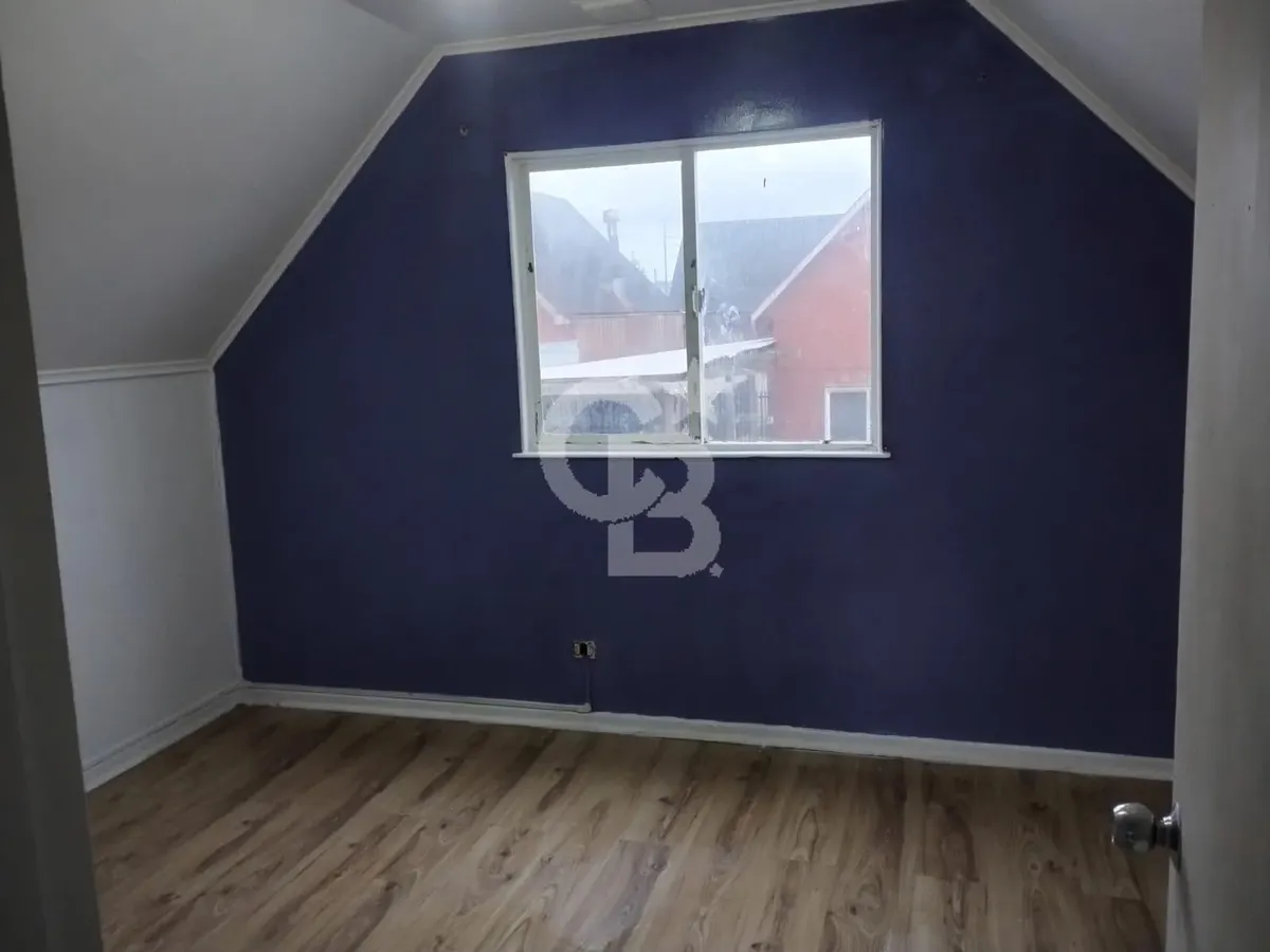 Imagen 4 de 10 de Casa 2 Pisos Con Cabaña En Zona Tranquila Y Familiar.