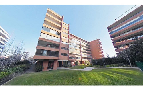 Imagen 1 de 30 de Duplex En Sector Privilegiado De Las Condes 