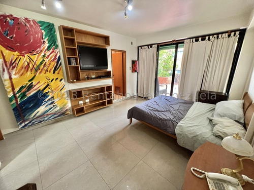 Se Ofrece En Venta Acogedor Y Extraordinario Penthouse Ubicado En Campo Alegre