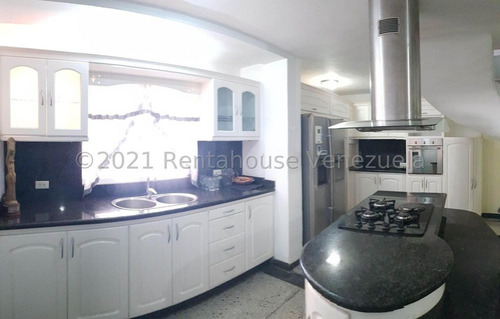 Imagen 3 de 18 de Hermosa Casa Ubicada En Urbanismo Privado Al Este De La Ciudad Y Con Vigilancia Permanente. 0412780070 Cod Mls 22-9662