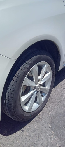 Nissan Versa 1.6 Advance At
