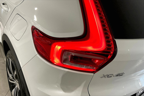 Volvo XC40 5p Recharge BEV