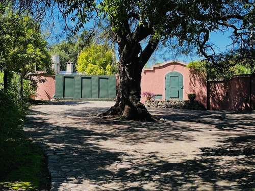 Casa En Venta En Villa Allende. Una Casa Con Historia, Vista A Las Sierras Cordobesas
