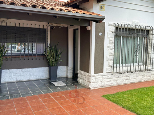 Casa En Adrogué