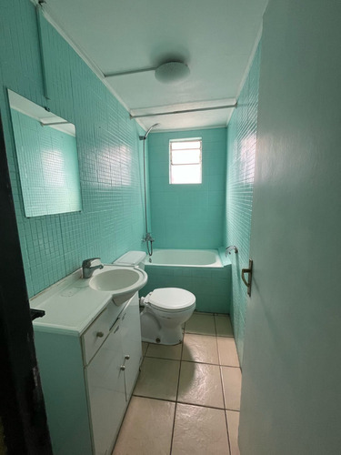 Arriendo De Bella Casa Amplia En Pasaje Domingo Jara