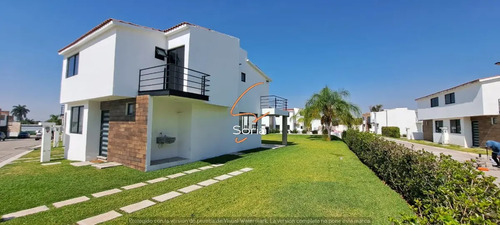 Casa En Venta En Oaxtepec Centro, Yautepec, Morelos