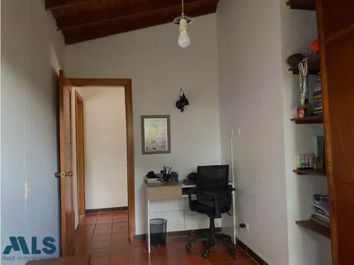 Casa Finca Con Cancha De Futbol(mls#248541)