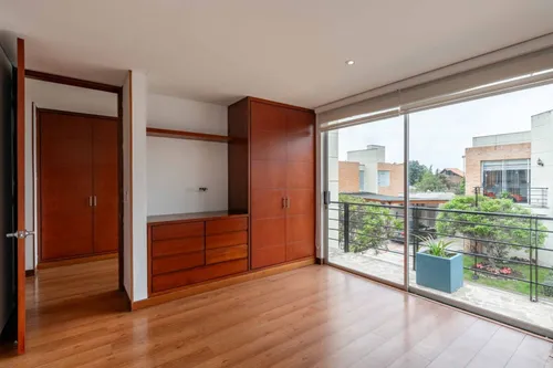 Casa En Arriendo/venta En Barrio Fonqueta. Cod V22109