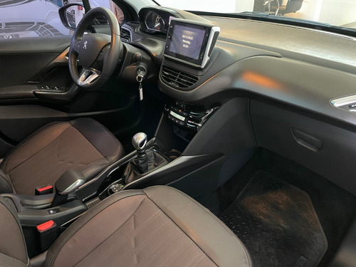 Imagen 9 de 17 de Peugeot 2008 1.6 Thp Sport