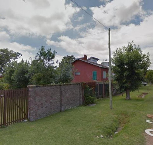 Casa En Venta - 2 Dormitorios 2 Baños - 300mts2 - Ensenada