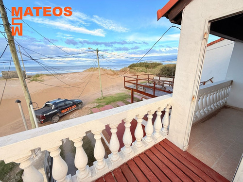 Triplex Al Frente De 5 Ambientes Sobre Calle Asfaltada Zona Céntrica Calle Costanera E/ 84 Y 85 Uf 1