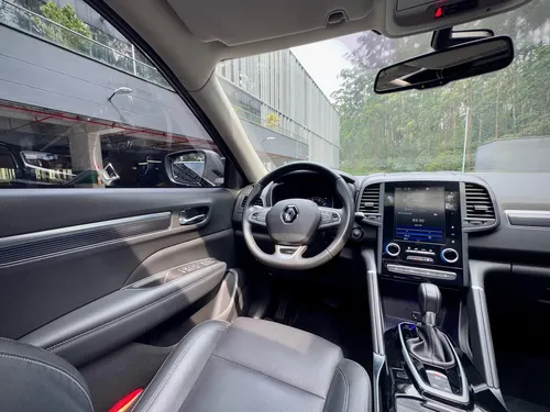 Renault Koleos 2.5 Intens 4X4 Bose