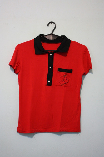 Remera Roja