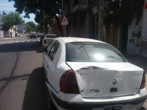 Renault Clio 1.5 Authent. Aa 2003