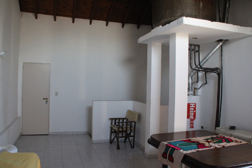 Casa Triplex Dueño Directo Cerca Del Dot Y De Av. Cabildo