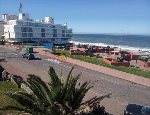 Apartamento En Venta, 3 Dormitorios.- Ref: 3946