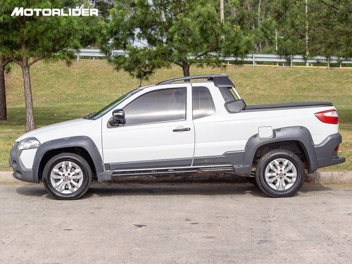 Imagen 2 de 15 de Fiat Strada 1.6 Adventure C. Ext Locker| Permuta / Financia