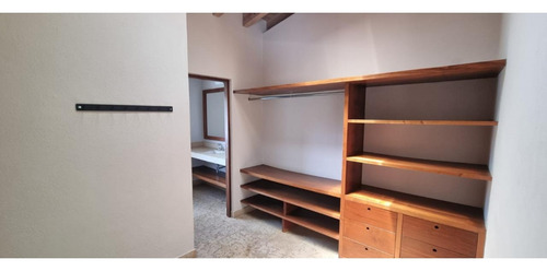 Gran Ubicacion De Esta Casa En Venta Y Renta