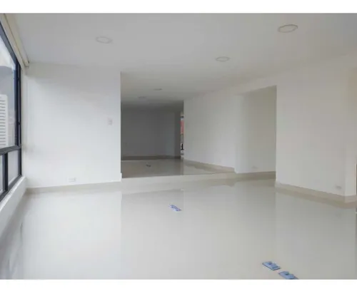 Oficina En Arriendo, Centro Empresarial Av Chile, Bogotá