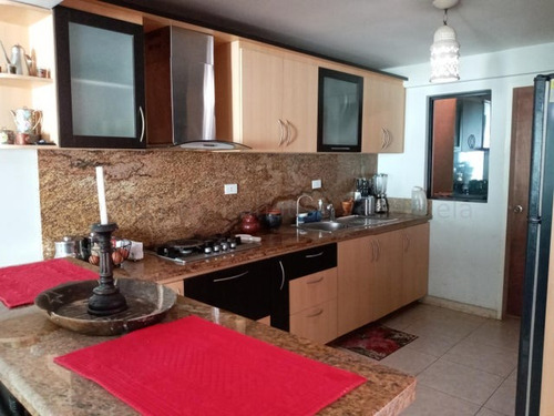 Imagen 7 de 30 de Townhouse En Venta Amplio Comodo Con Patio Interno Ubicado En Zona De Gran Revalorización Y Espacios Para El Esparcimiento Familiar Tazajal Naguanagua