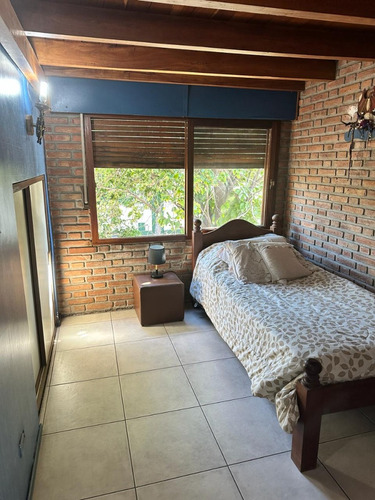 Venta Casa De 3 Dormitorios En Gorriti 841